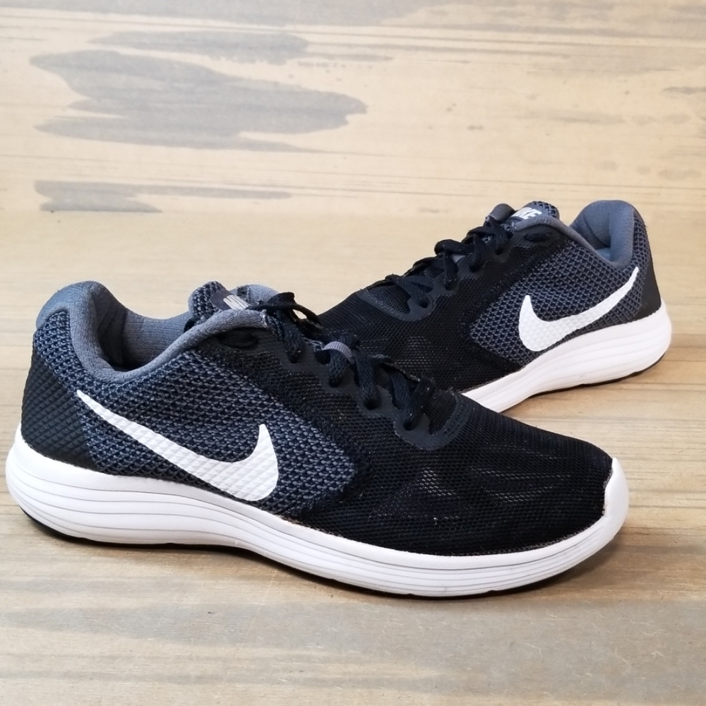 ***SOLD***Nike Revolution 3 Mens Running Sneakers - Picture 5 of 8